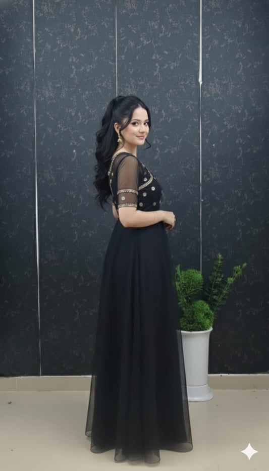 Feni-Elegant long gown with detachable kotti (jacket-style layer)