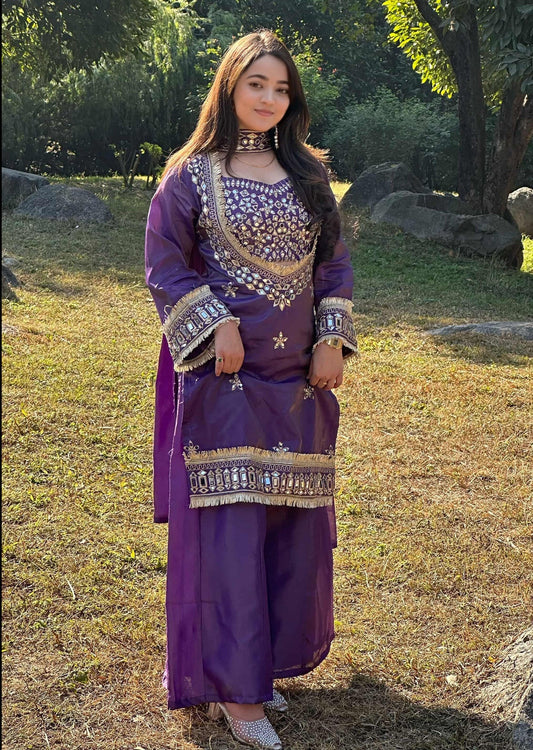 Zeenat-Premium Pakistani Suit Set